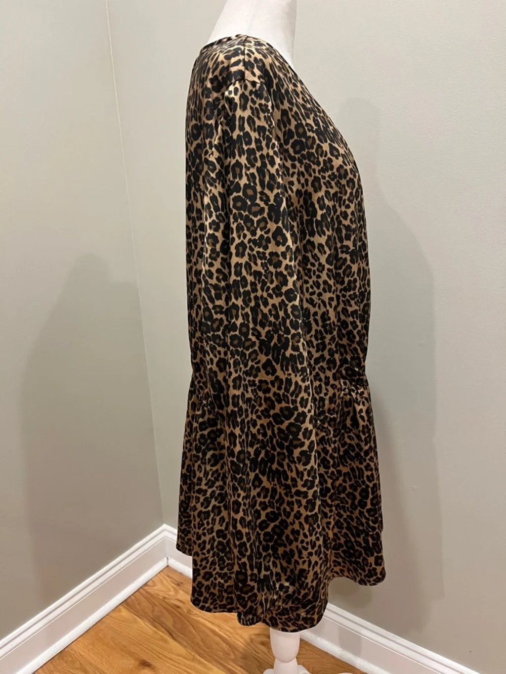 Lane Bryant Leopard Print Faux Wrap Top - Picture 3 of 7